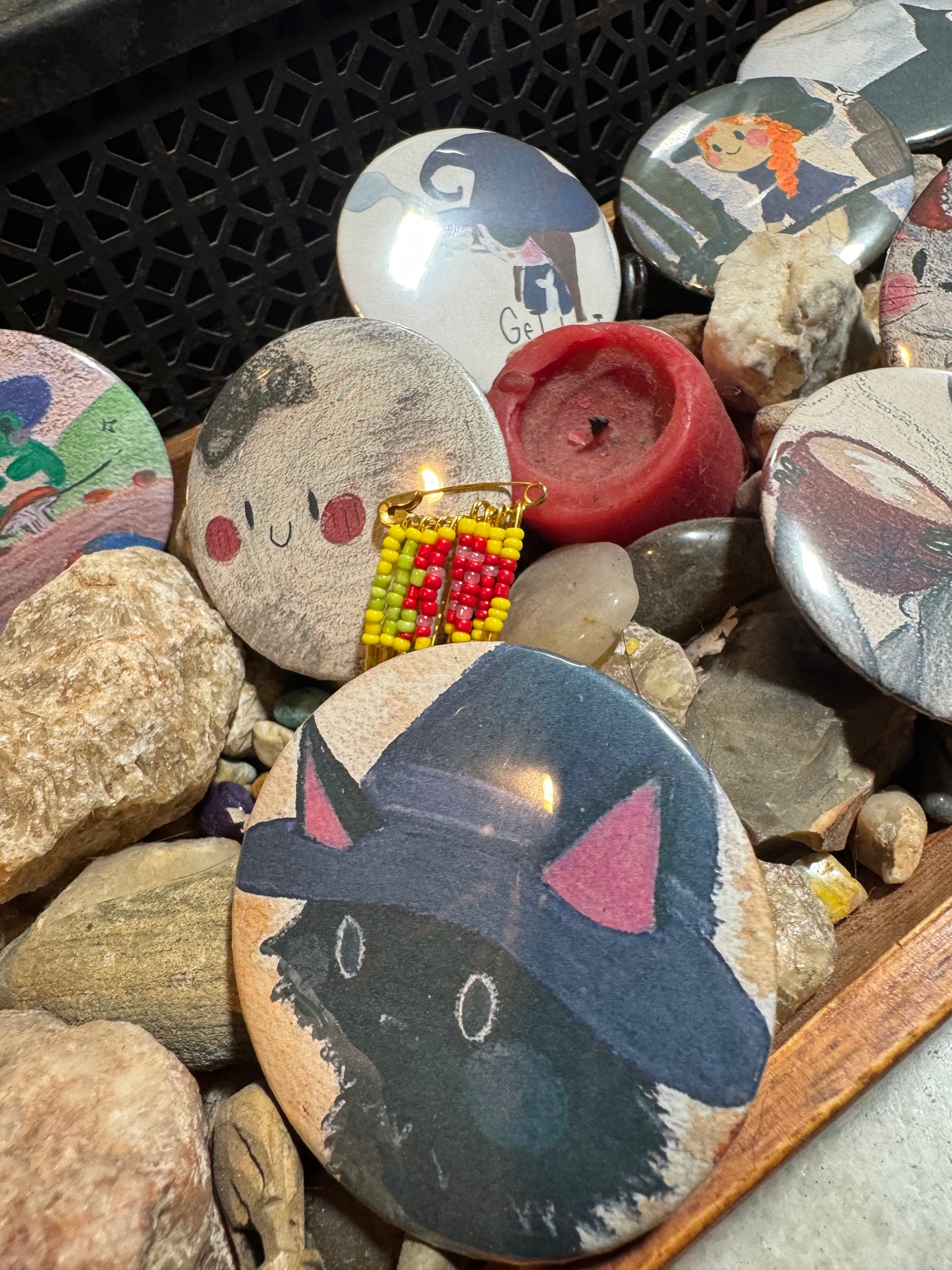 ✨🧿 Mystery Button-Pin 🔍👀